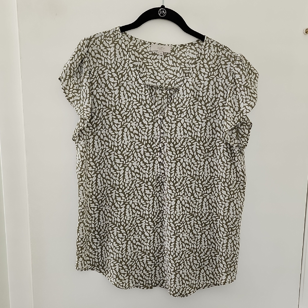 Loft Olive Green Leaf Pattern Top